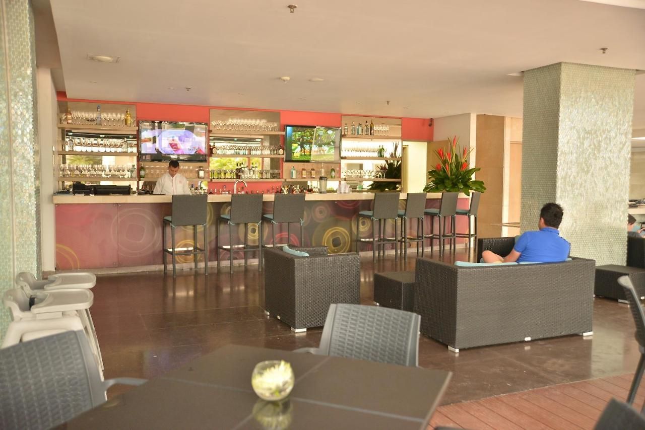 Modern 3 Bedroom With Sea-beach View Cartagena
