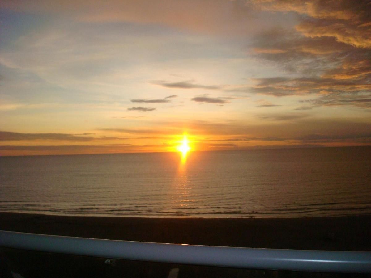Modern 3 Bedroom With Sea-beach View Apartamento *